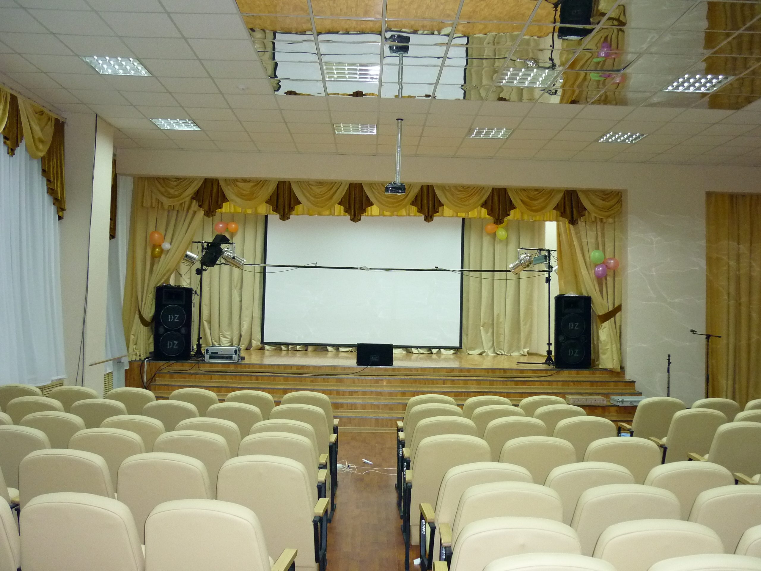 Школа Омсукчан-