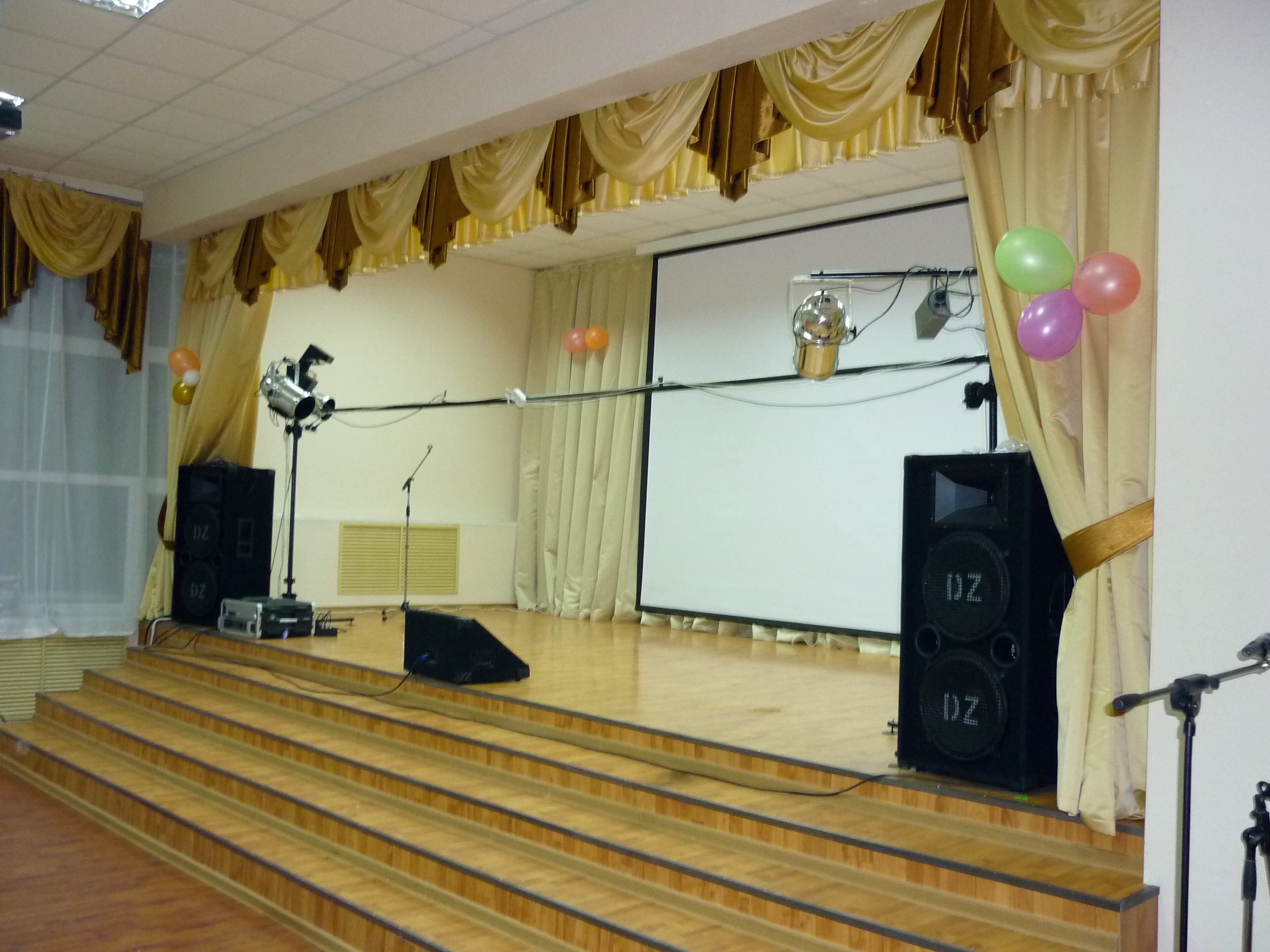 Школа Омсукчан--