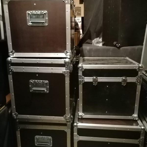 Кейсы для светоаого оборудования